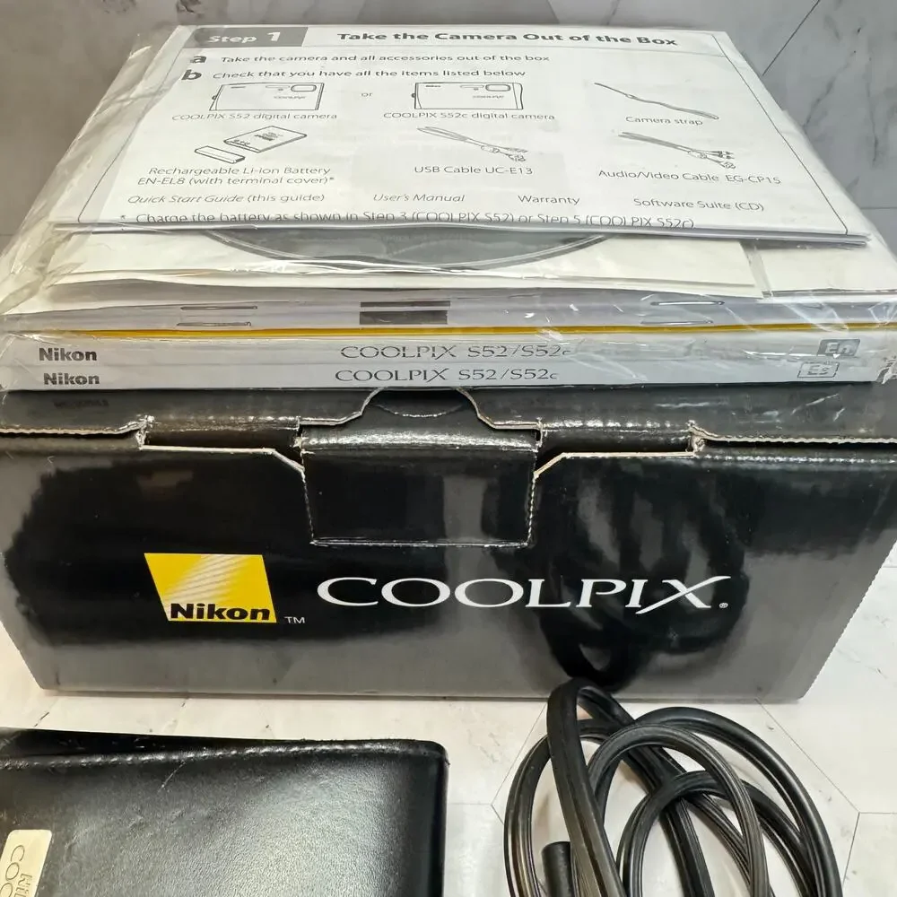 Nikon Coolpix S52C 9MP Digital Camera Complete in Box Charger Case Cords in EUC